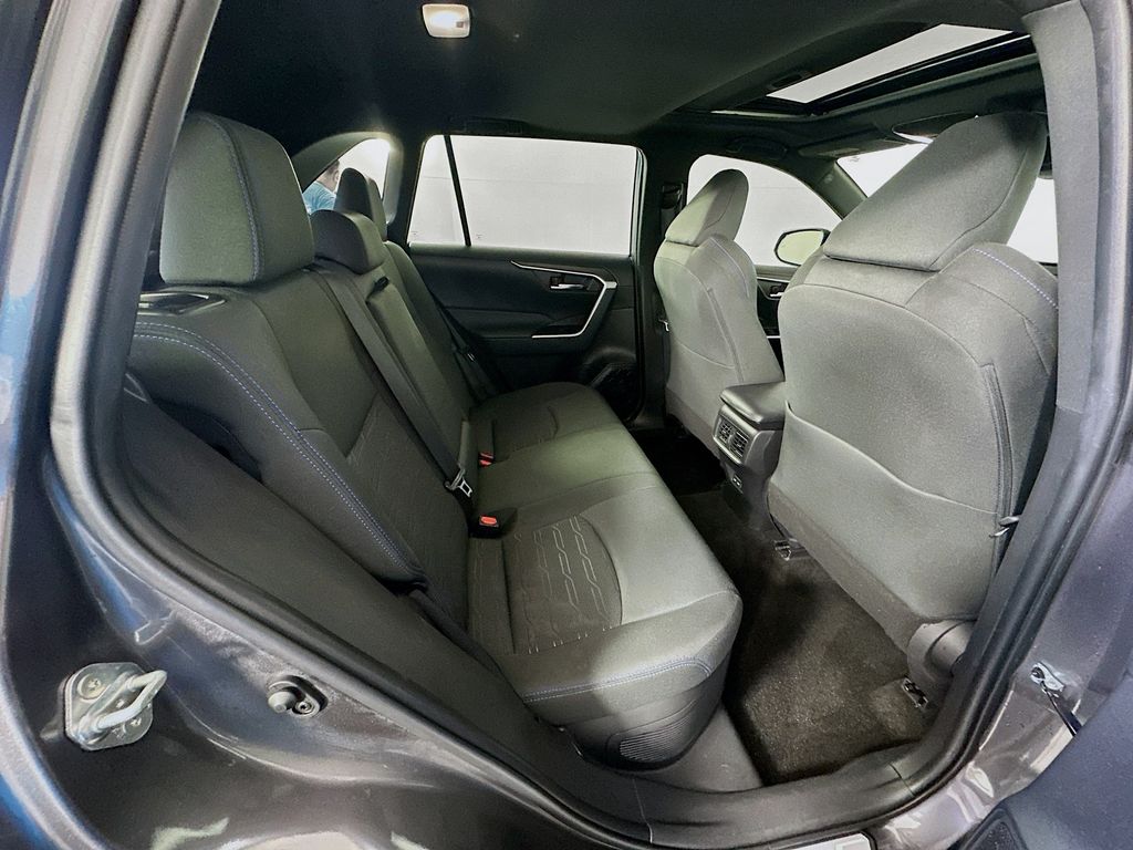 Thumbnail: 2022 Toyota RAV4 - 27