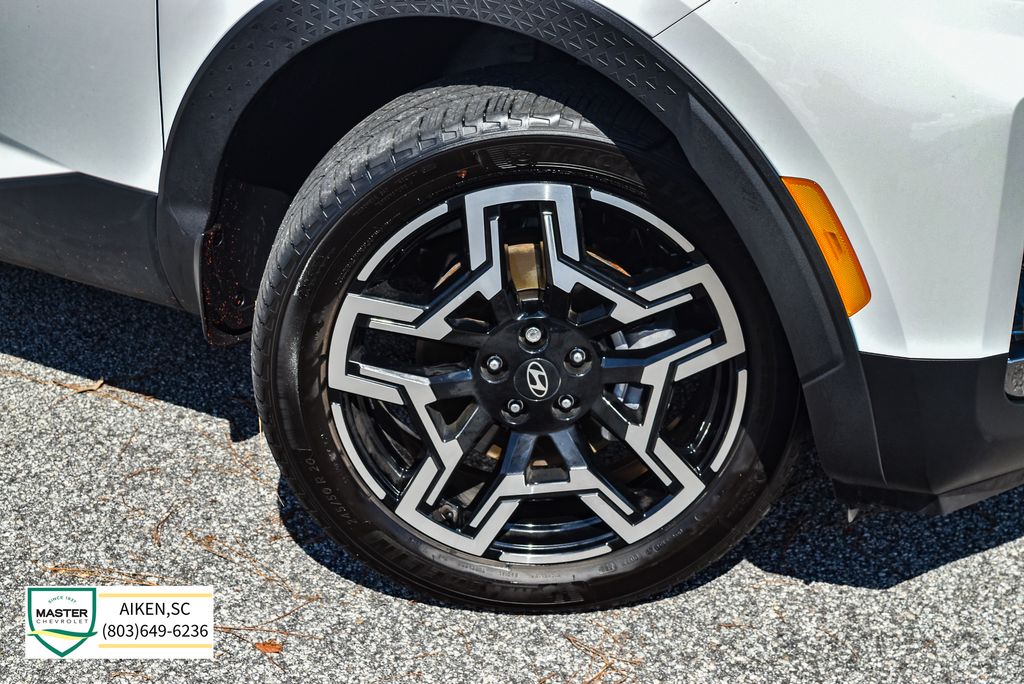 Used 2025 Hyundai Santa Cruz Truck