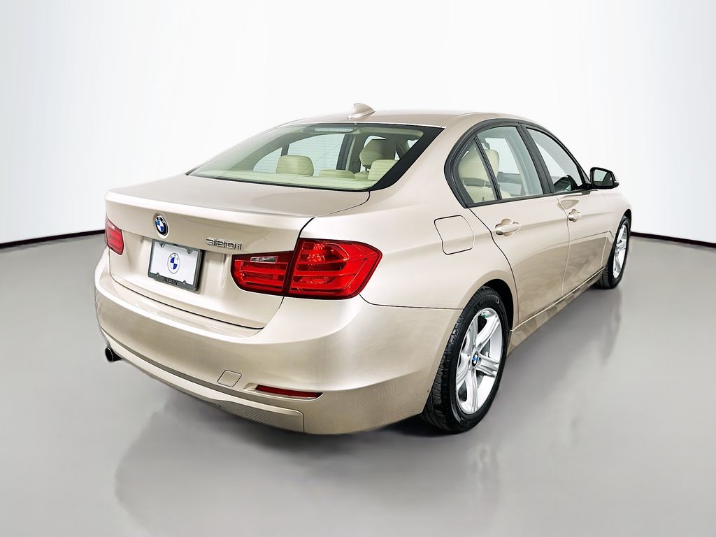 Thumbnail: 2015 BMW 3 Series - 5