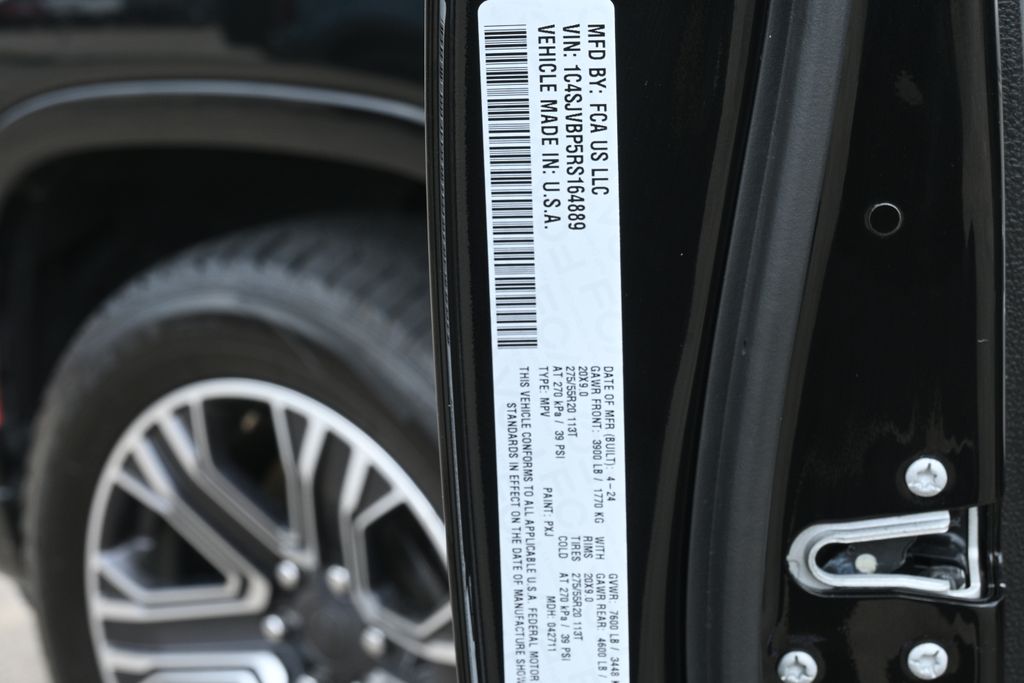 2024 Jeep Wagoneer Series II Black at River Oaks CDJR