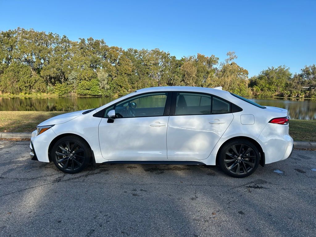 Thumbnail: 2025 Toyota Corolla - 2