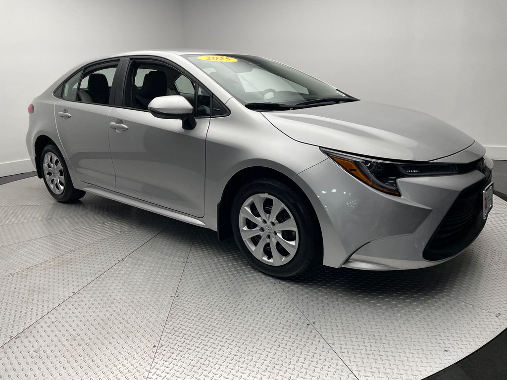 Thumbnail: 2025 Toyota Corolla - 3