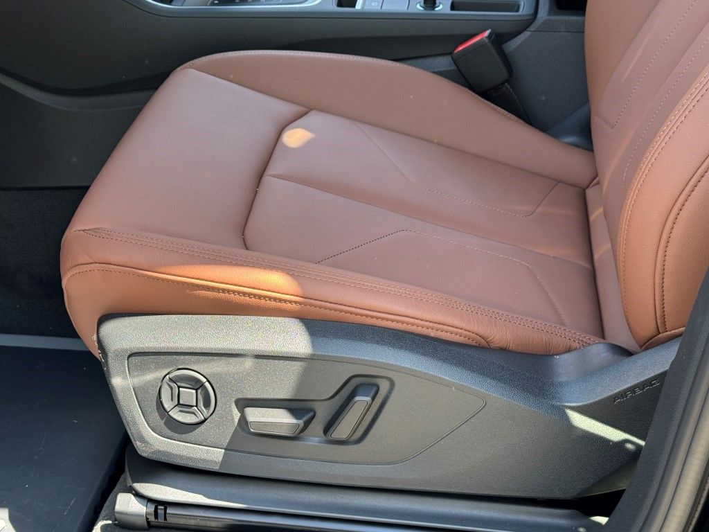 2025 Audi Q3  14