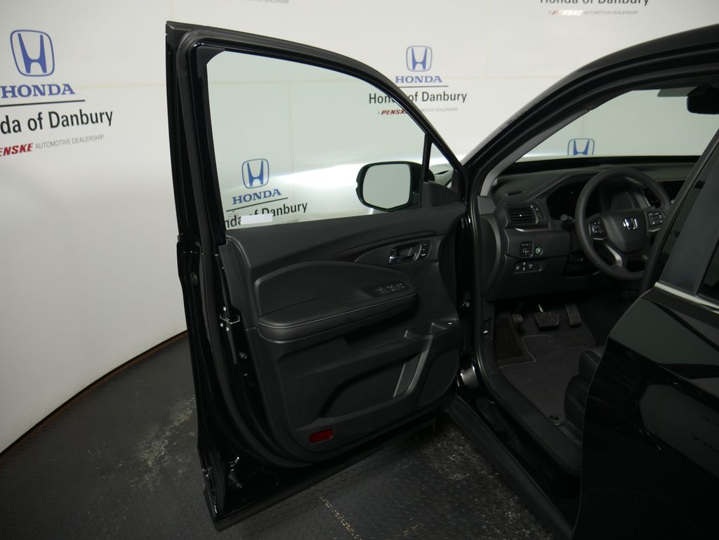 Thumbnail: 2026 Honda Ridgeline - 9