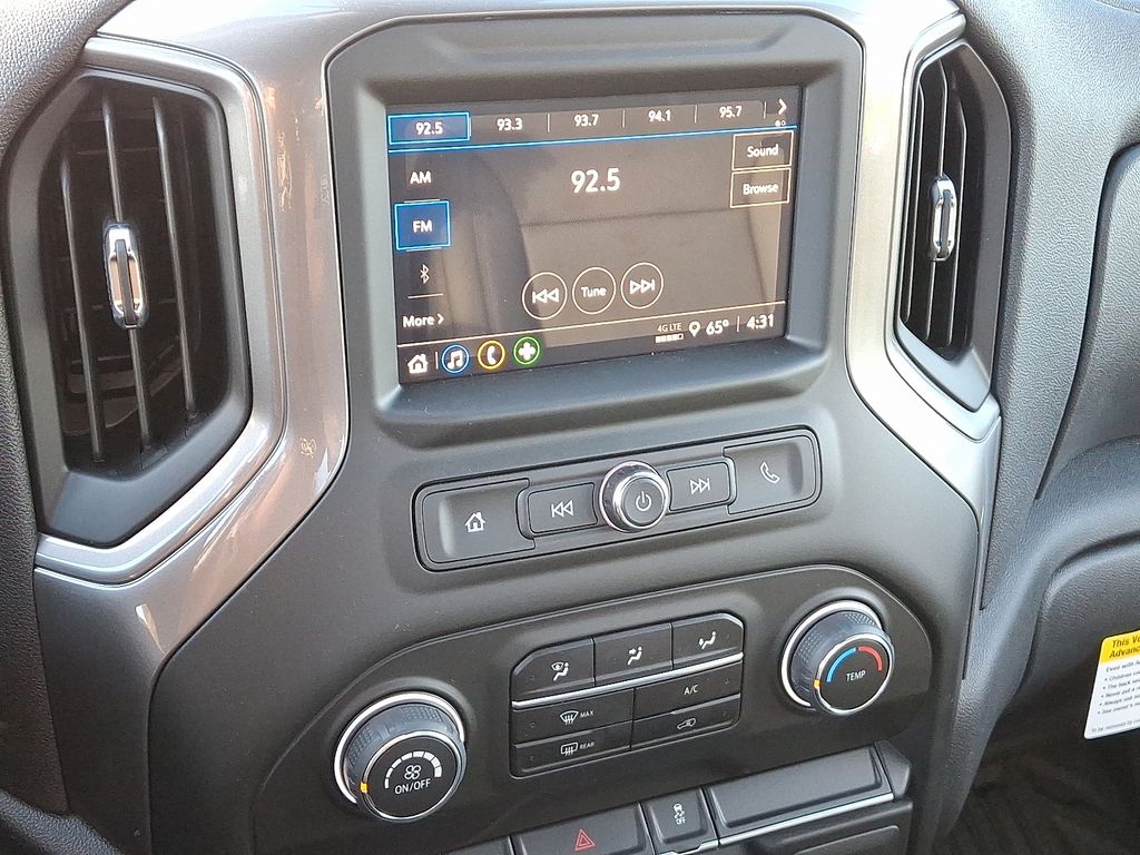 Thumbnail: 2026 Chevrolet Silverado 1500 - 7