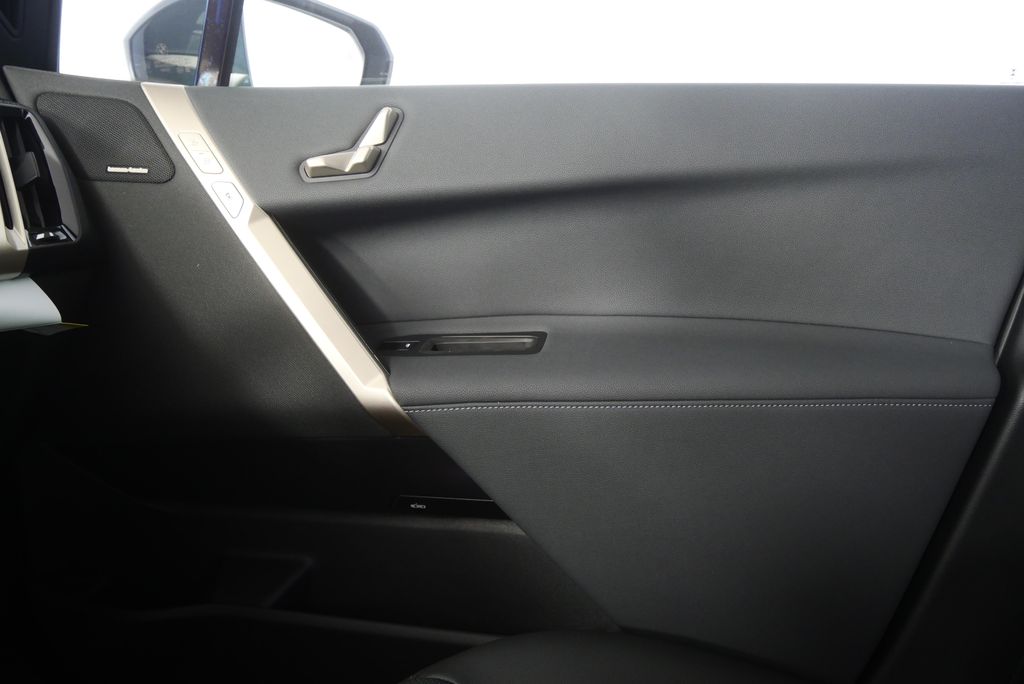 Thumbnail: 2026 BMW iX - 25