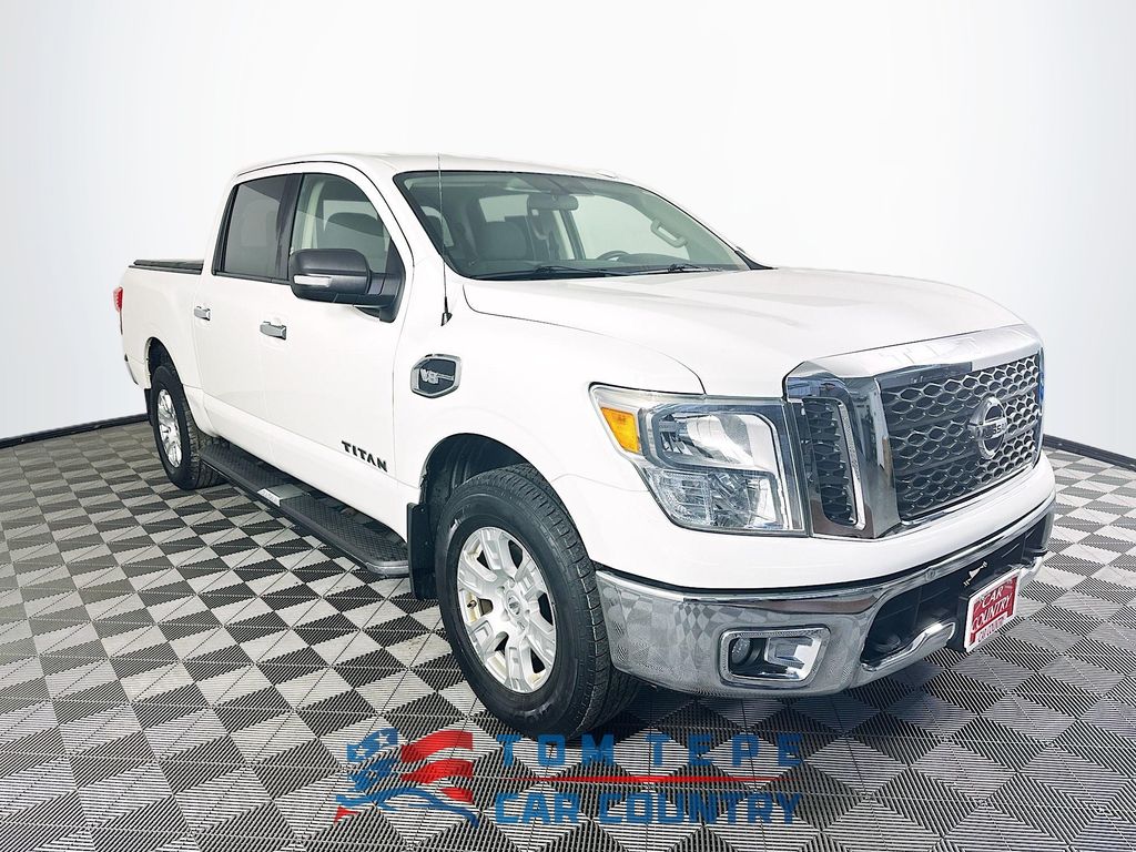 Glacier White 2017 Nissan Titan Pickup Truck Four-Wheel Drive 7-Speed Automatic