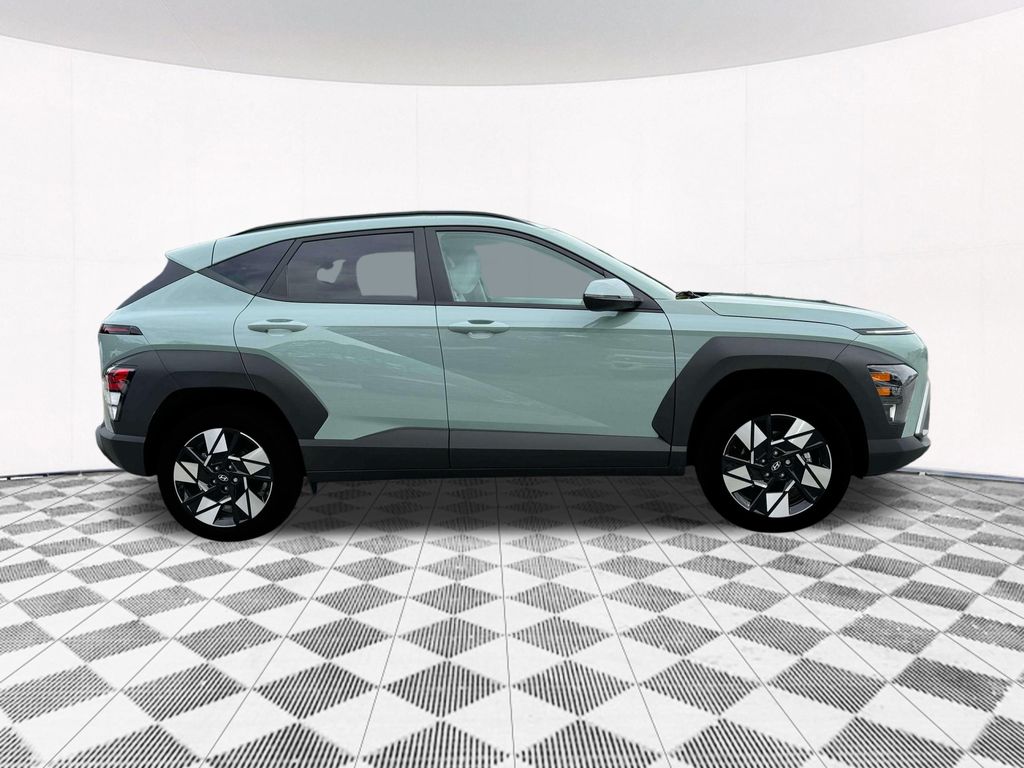 2025 Hyundai Kona SEL 9