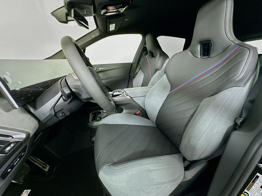 Thumbnail: 2026 BMW iX - 16