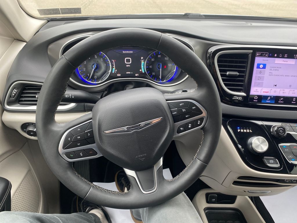 2023 Chrysler Pacifica Touring L Silver at Bob Ruth Ford
