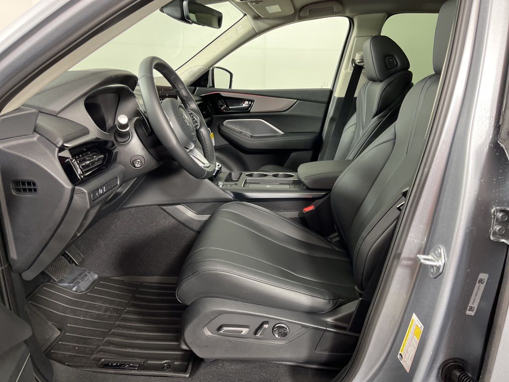 2025 Acura MDX Base 24