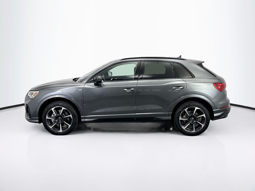Thumbnail: 2025 Audi Q3 - 8
