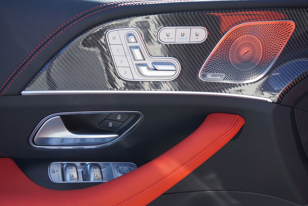 Thumbnail: 2026 Mercedes-Benz GLE - 26