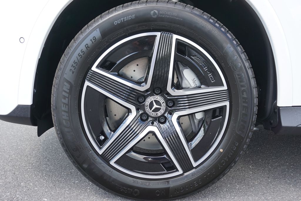 Thumbnail: 2025 Mercedes-Benz GLC - 9