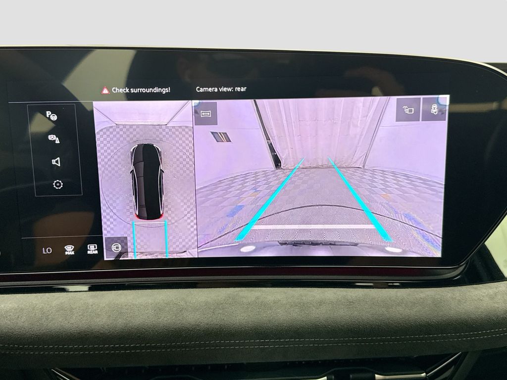 Thumbnail: 2025 Audi e-tron S - 12