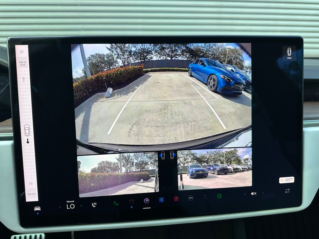 Thumbnail: 2022 Tesla Model S - 26