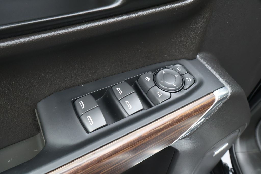 2022 Chevrolet Silverado 1500 High Country 16