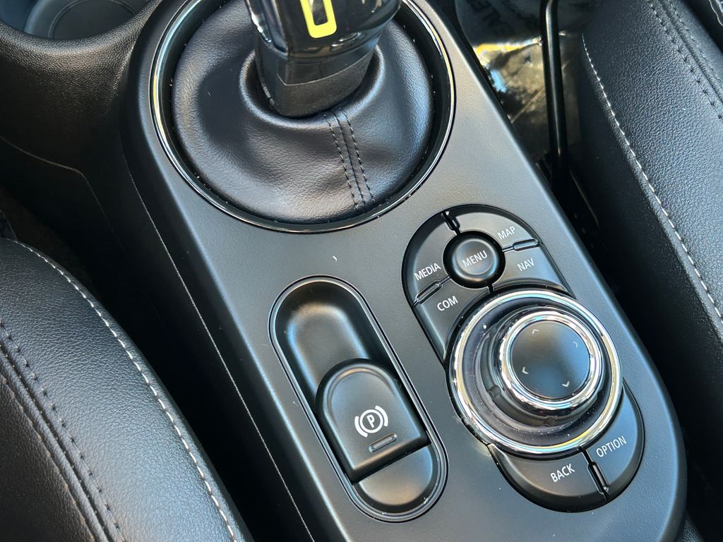 Thumbnail: 2024 MINI Cooper - 27