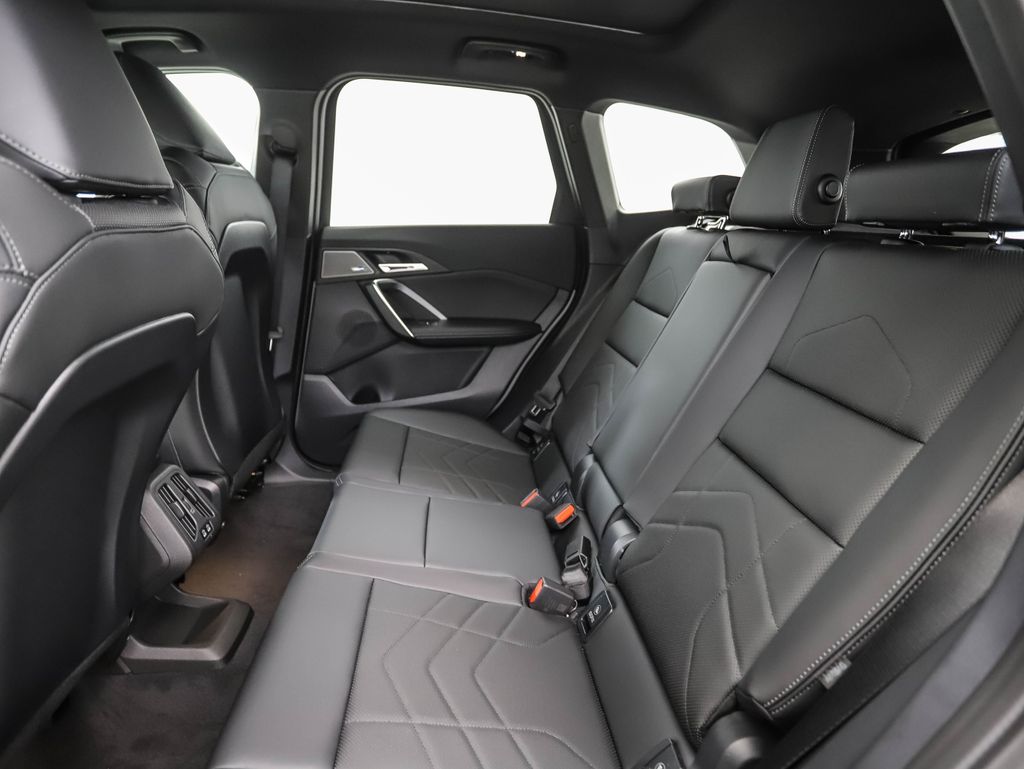 Thumbnail: 2026 BMW X1 - 22