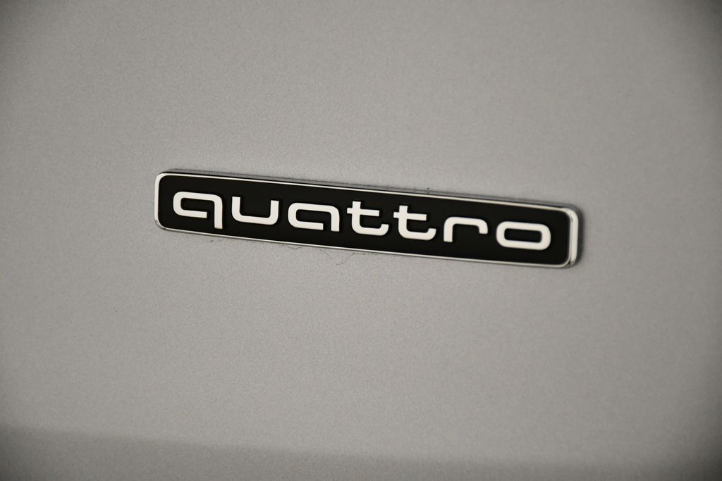 2025 Audi Q5  10
