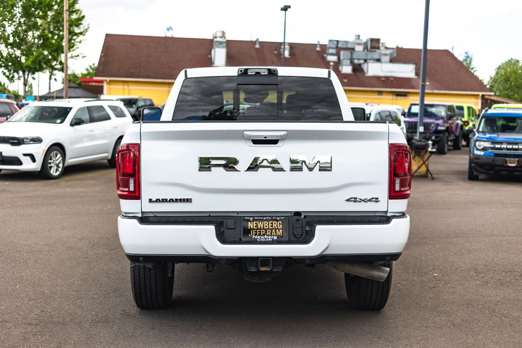 2025 Ram 3500 Laramie thumbnail 13