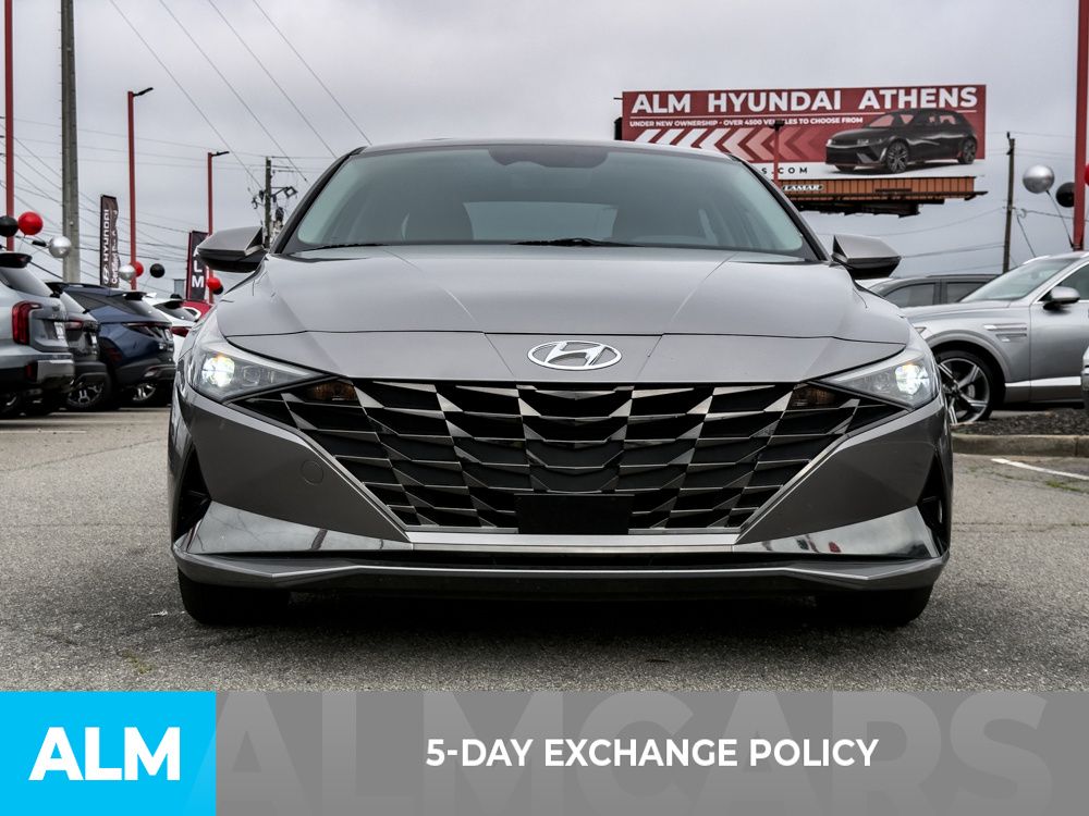 Used 2022 Silver Hyundai Limited image 3