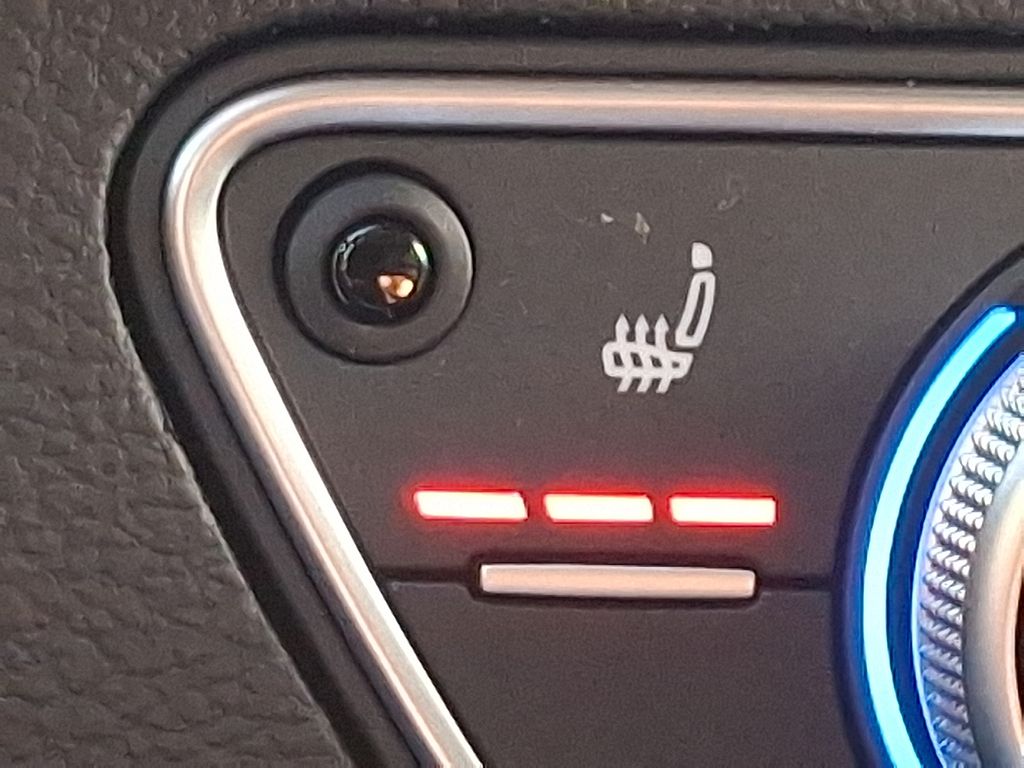 Thumbnail: 2025 Audi Q5 - 24