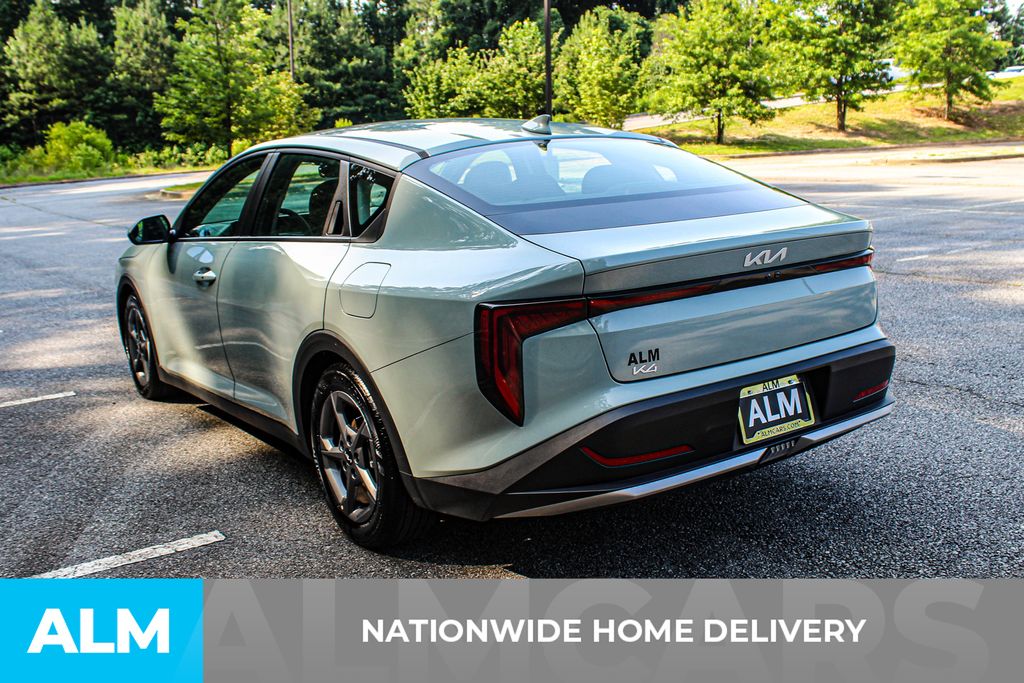 Used 2025 Gray Kia LXS image 5