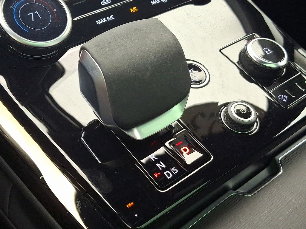 Thumbnail: 2023 Land Rover Range Rover Sport - 16