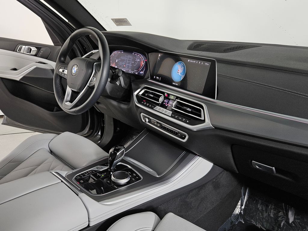 Thumbnail: 2023 BMW X5 - 13