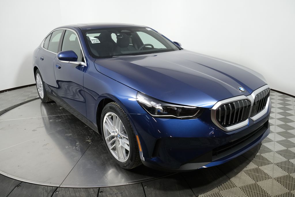 Thumbnail: 2025 BMW 5 Series - 7
