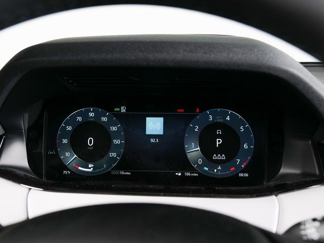New 2026 White Land Rover Hoxton Edition image 18