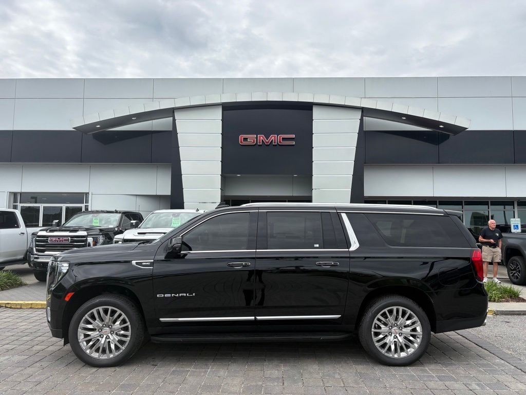 2024 GMC Yukon XL Denali 4WD