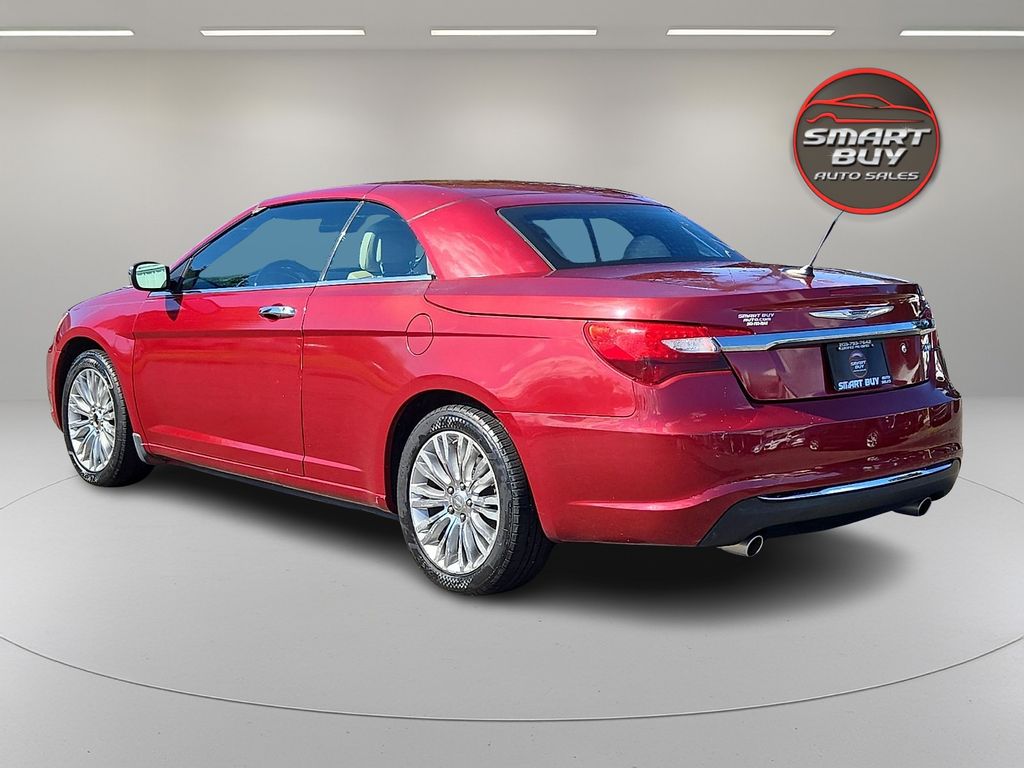 2011 Chrysler 200
