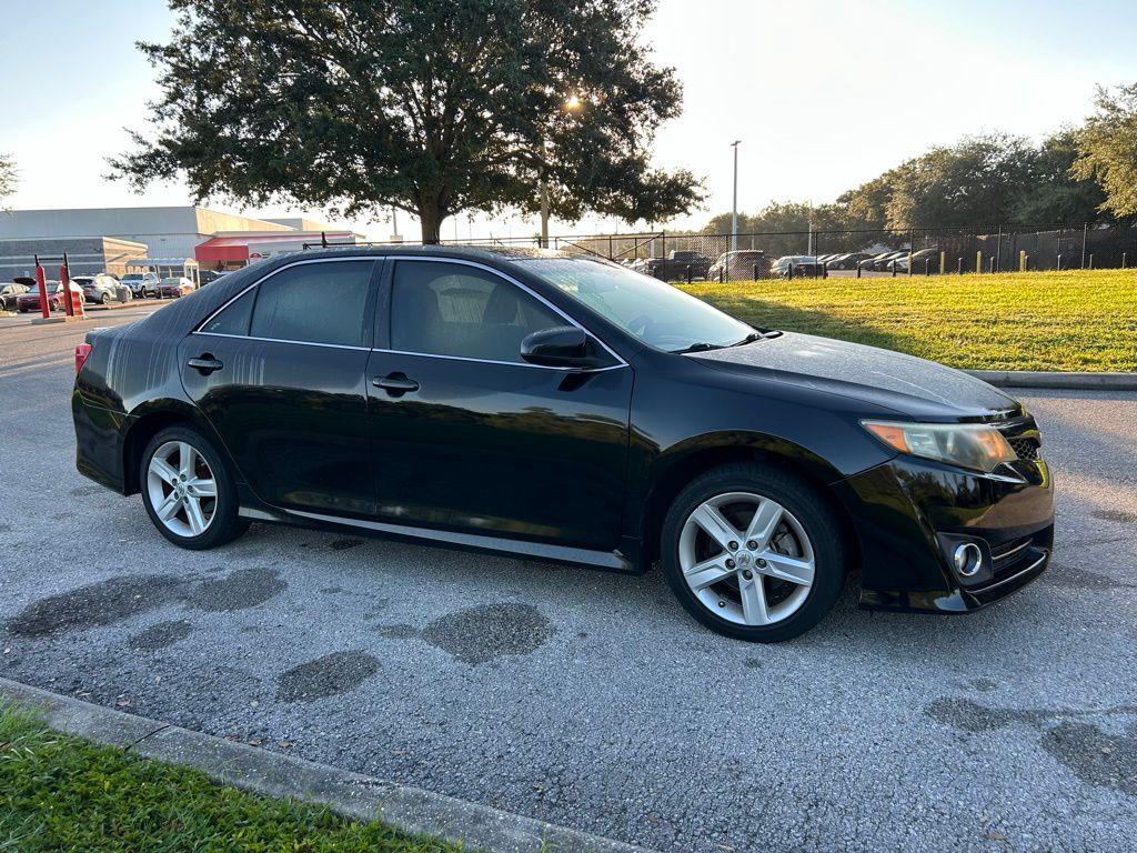 Thumbnail: 2014 Toyota Camry - 7