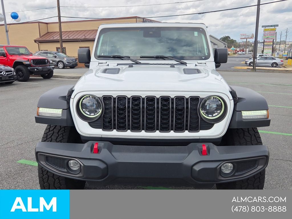 Used 2024 White Jeep Rubicon image 3