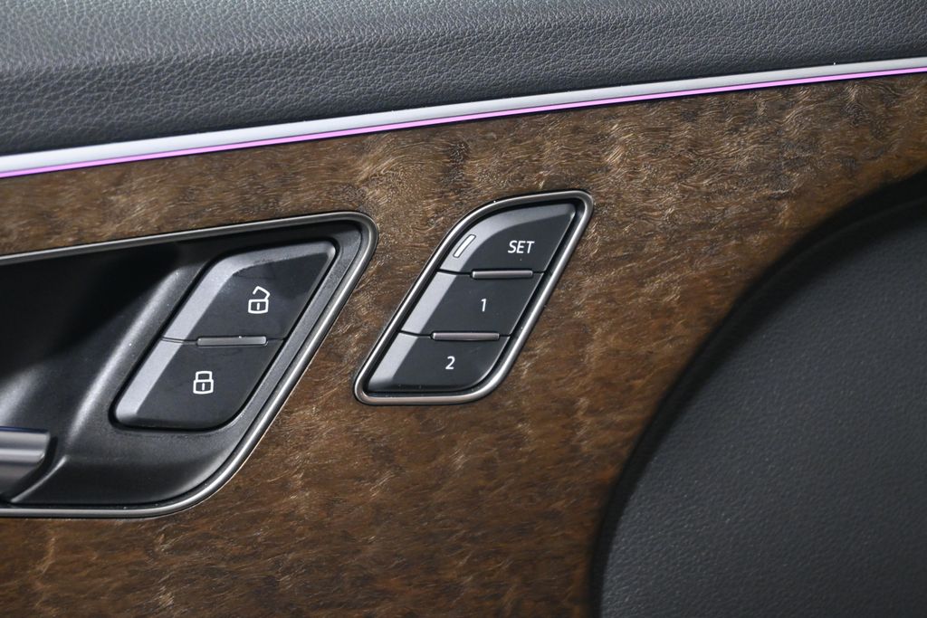 Thumbnail: 2025 Audi Q7 - 29