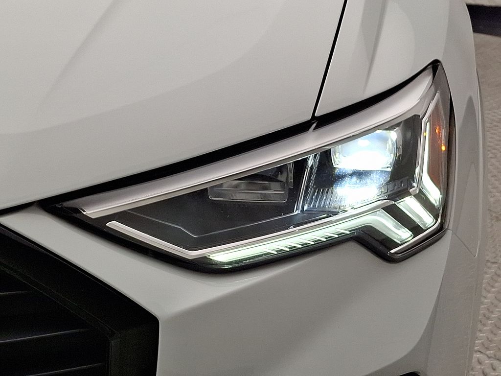 Thumbnail: 2022 Audi Q3 - 9