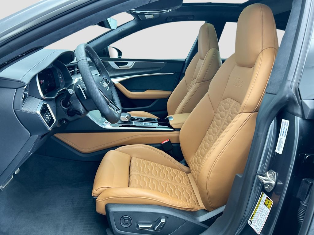 Thumbnail: 2025 Audi RS 7 - 18