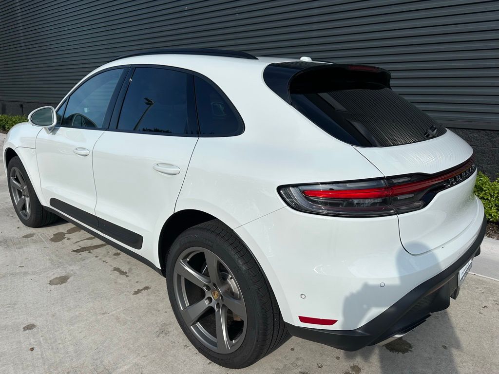 2024 Porsche Macan  4