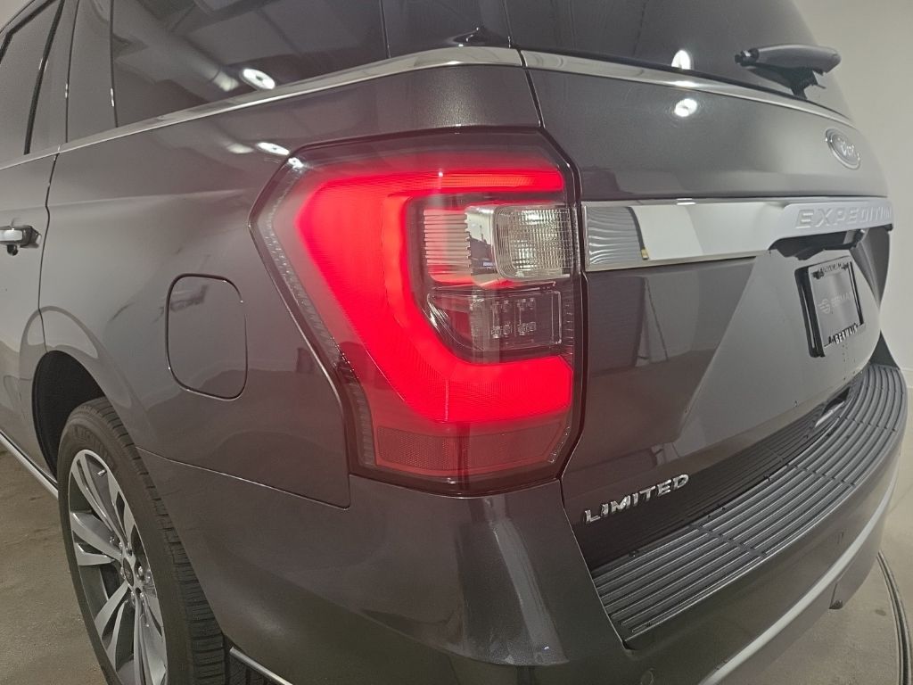 Used 2020 Gray Ford Limited image 10