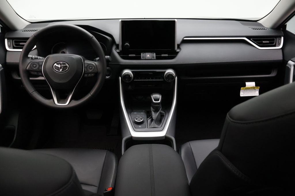 Thumbnail: 2025 Toyota RAV4 - 24