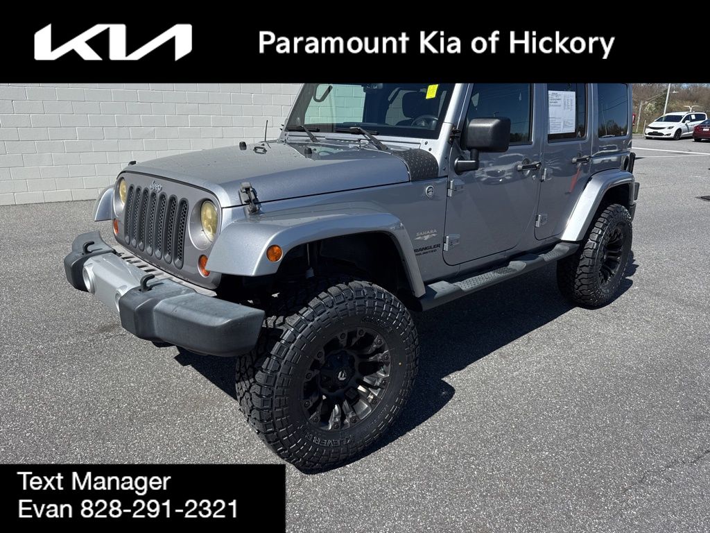 2013 Jeep Wrangler Unlimited Sahara 4WD