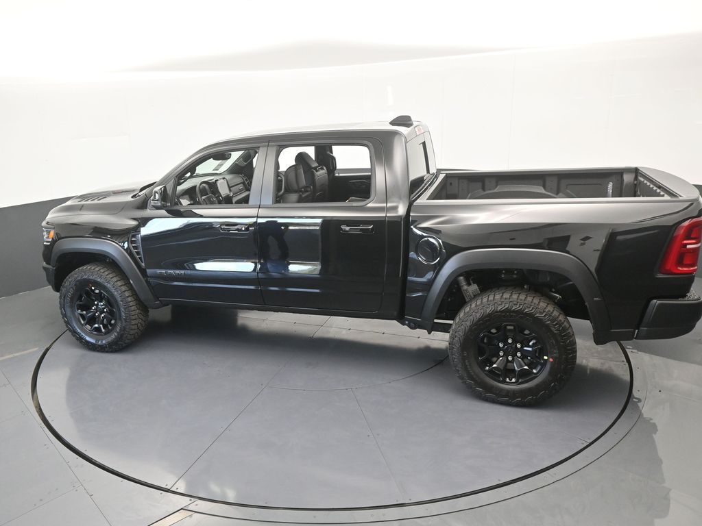 New 2026 Diamond Black Crystal Pearlcoat Ram RHO image 49