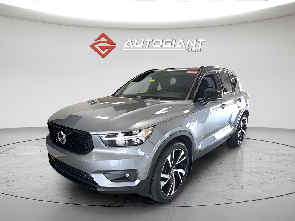 Gray Metallic 2019 Volvo XC40 T5 R-Design AWD SUV / Crossover All-Wheel Drive Automatic