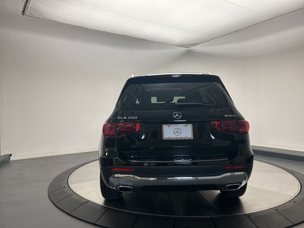 Thumbnail: 2026 Mercedes-Benz GLB - 7