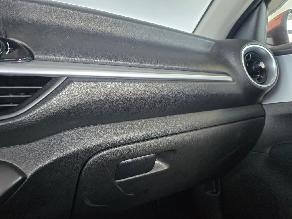 Thumbnail: 2023 Kia Forte - 15