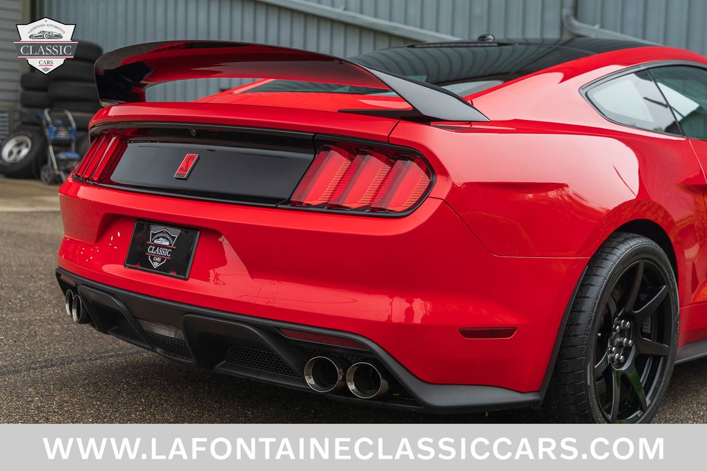 2017 Ford Mustang 31