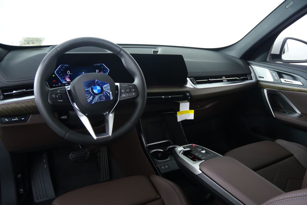 Thumbnail: 2025 BMW X1 - 18