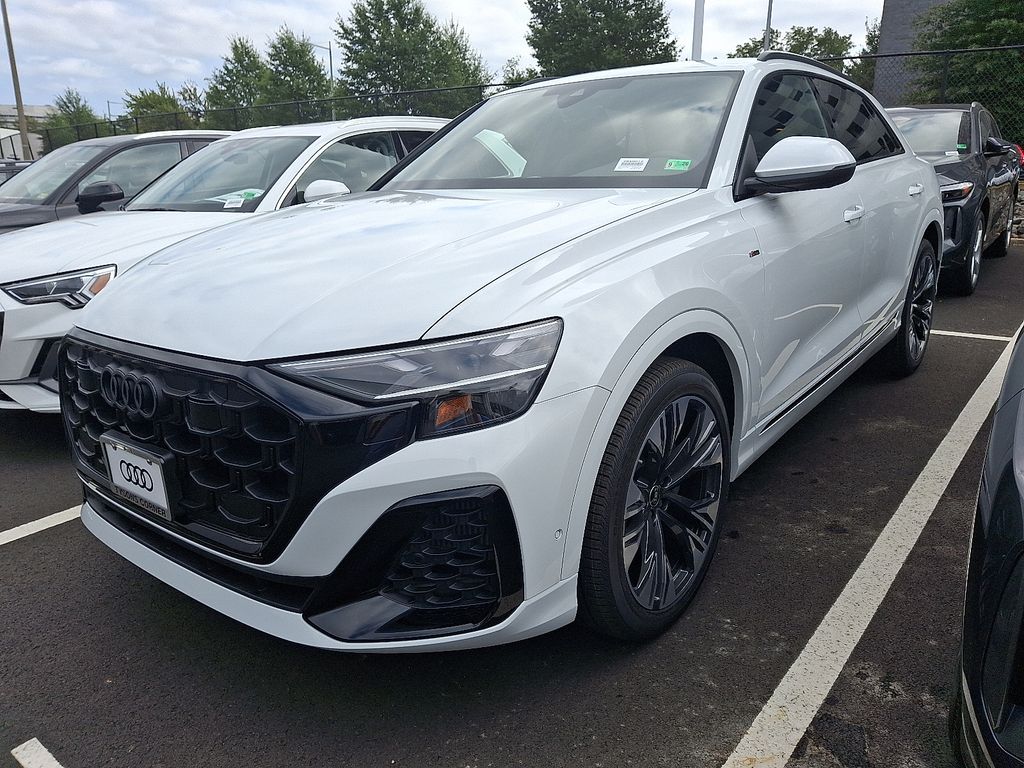 Thumbnail: 2026 Audi Q8 - 1